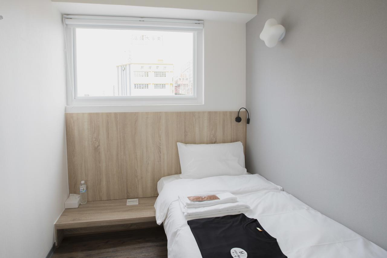 Single Inn-Kaohsiung Station Εξωτερικό φωτογραφία