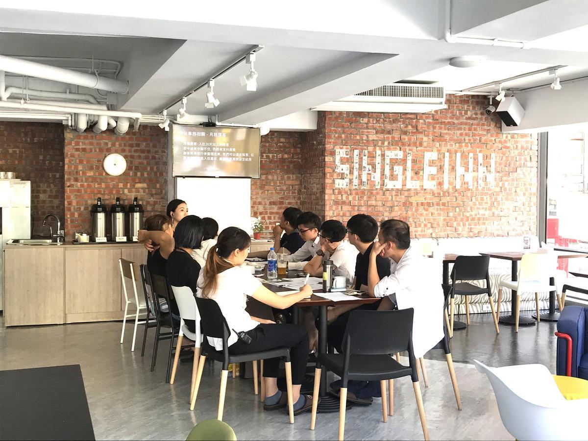 Single Inn-Kaohsiung Station Εξωτερικό φωτογραφία
